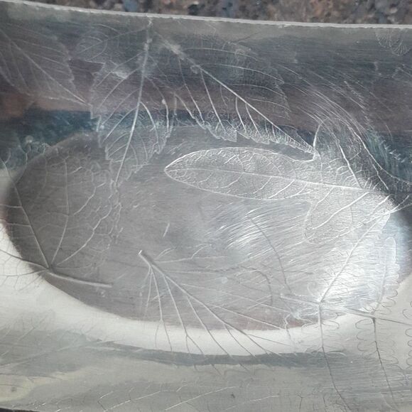 Pewter Crafters of Cape Cod. Elongated "Ginko Biloba Leaf" Dish. - Picture 3 of 6